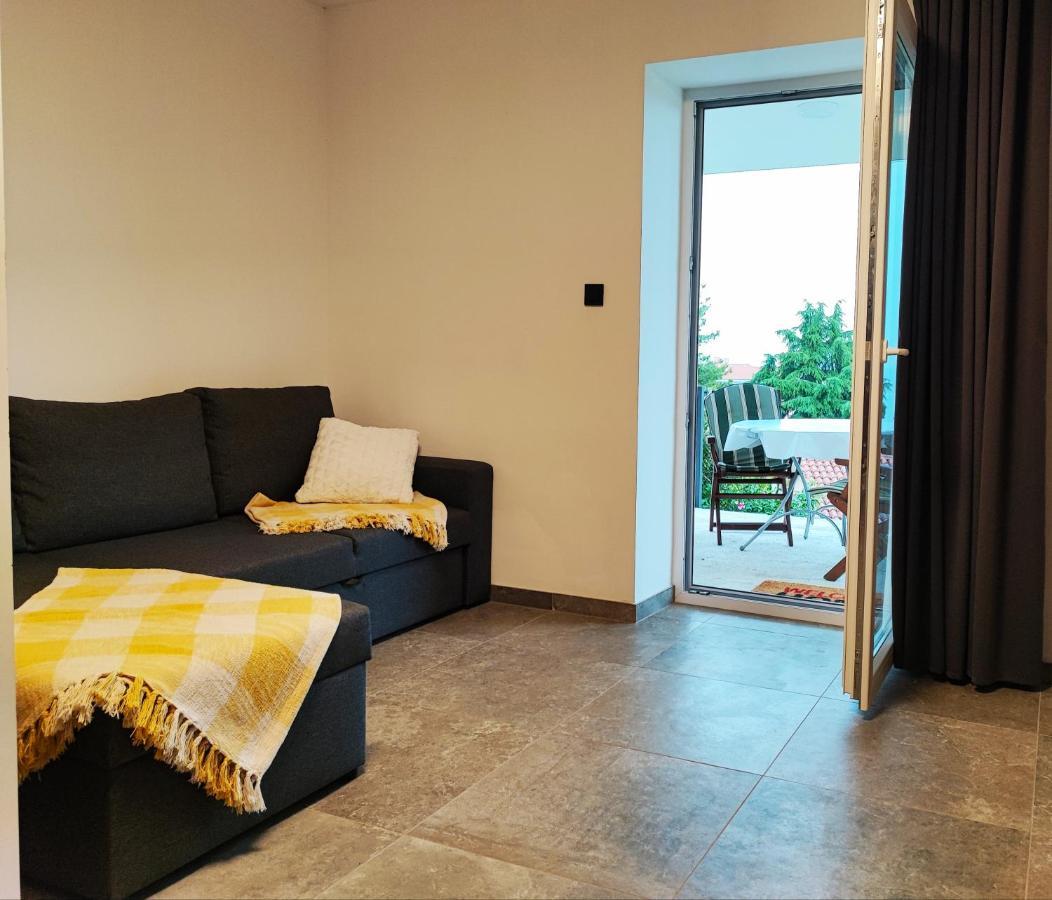 Bellavista Apartment *